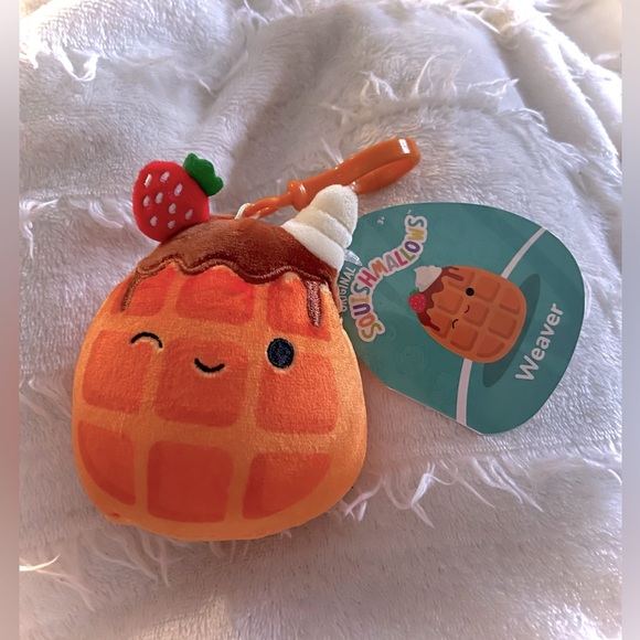 Squishmallows Other - NWT’s HTF NEW 2024 Weaver the Waffle Squishmallow clip